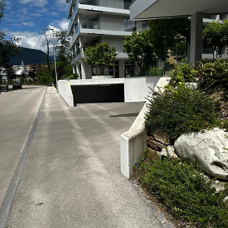 Family Apartment, Near The Whit Private Park Apartamento