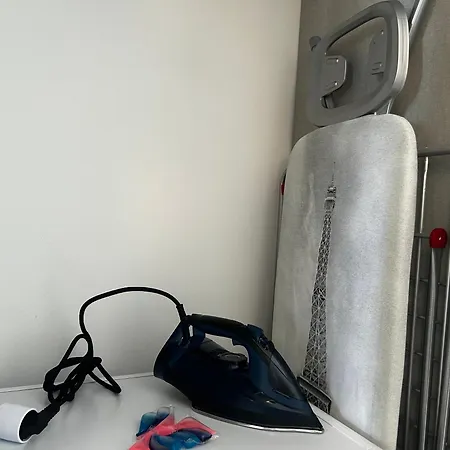 Family Apartment, Near The Whit Private Park Appartement