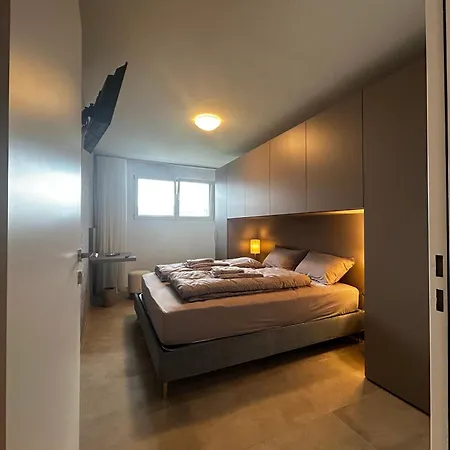 Apartamento Family Apartment, Near The Whit Private Park Locarno