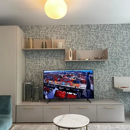 Family Apartment, Near The Whit Private Park * Locarno