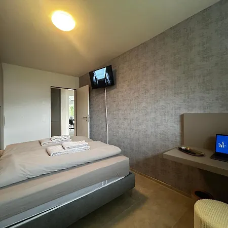 Family Apartment, Near The Whit Private Park