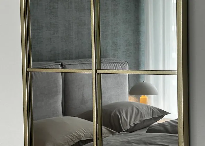 Апартаменты Family Apartment, Near The Whit Private Park Локарно