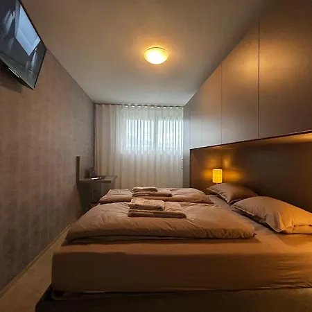 Family Apartment, Near The Whit Private Park * Λοκάρνο