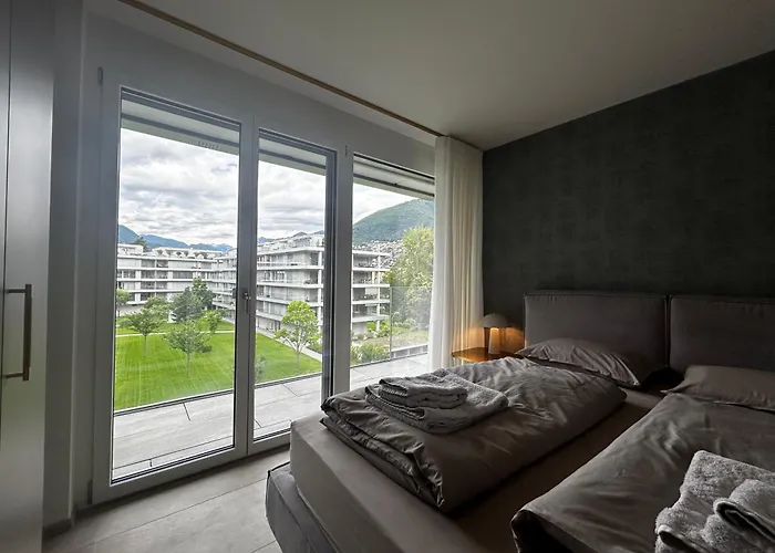 Family Apartment, Near The Whit Private Park Apartment *