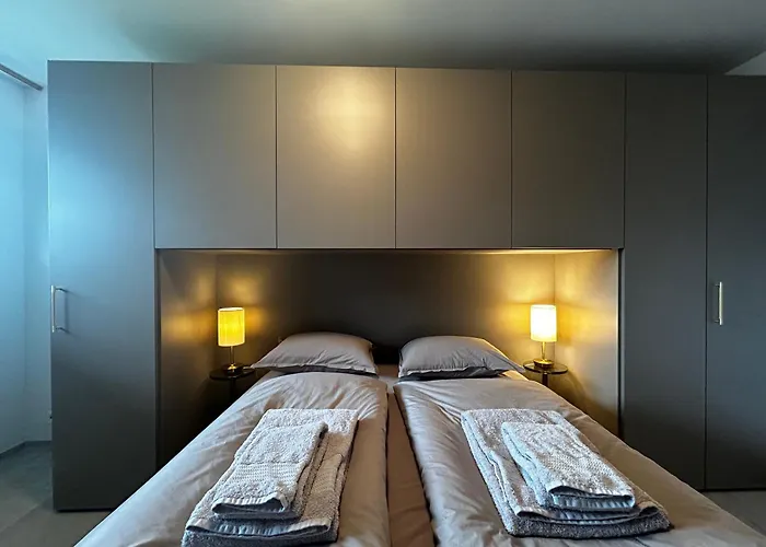 Family Apartment, Near The Whit Private Park Apartment